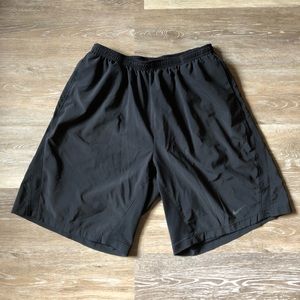 Men’s Nike running shorts lined